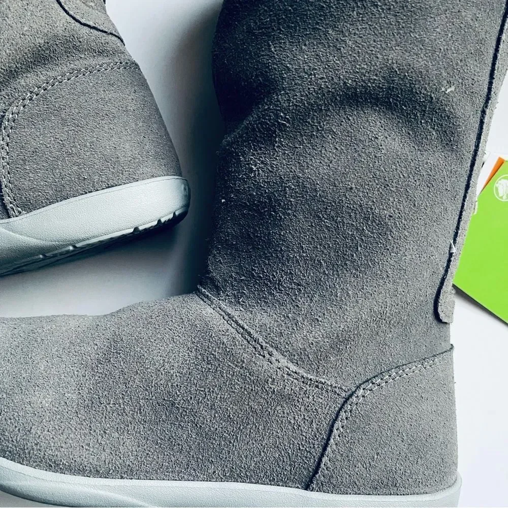 NIB Crocs Adela Foldover Fuzz Bootie 6 Smoke‎ Gray